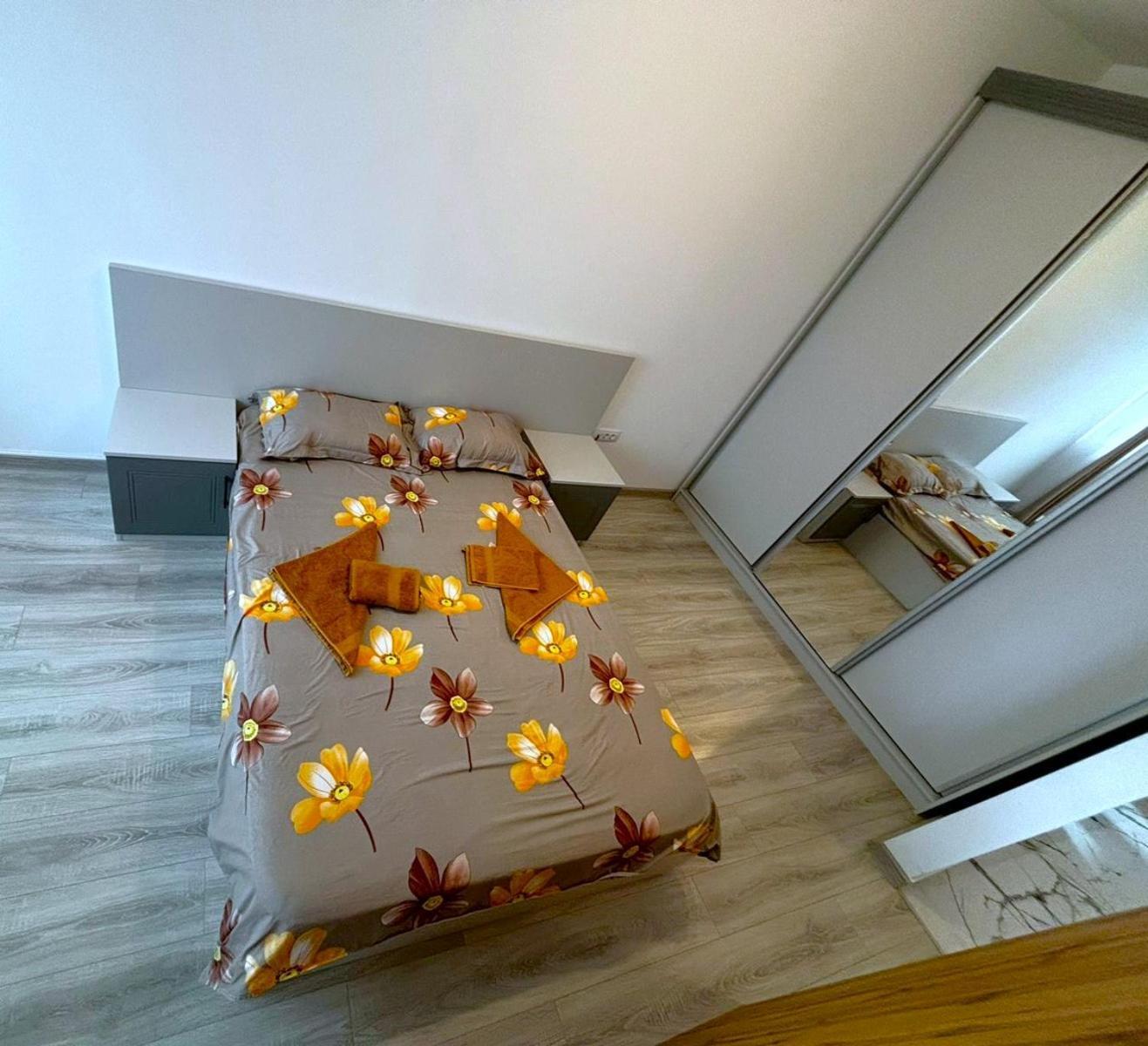 Sky View - Free Parking Apartment Iasi Ngoại thất bức ảnh