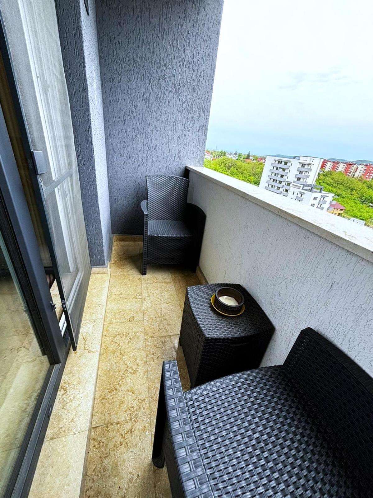 Sky View - Free Parking Apartment Iasi Ngoại thất bức ảnh