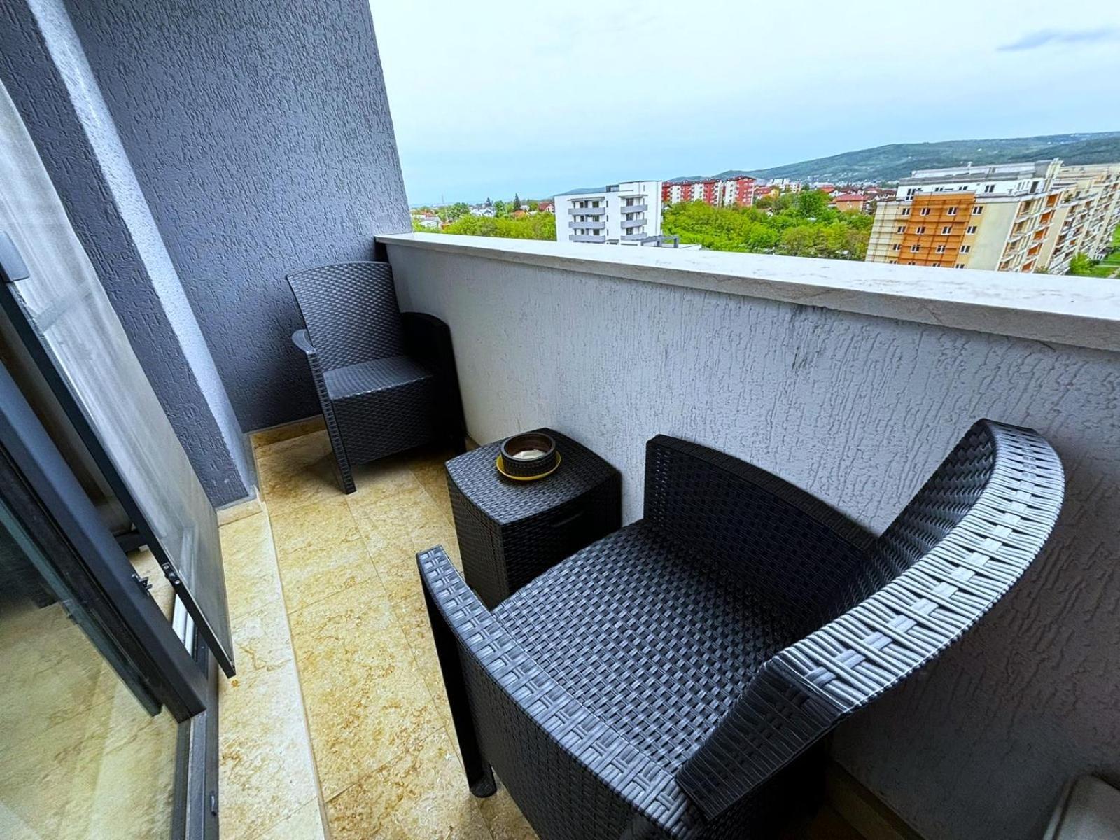 Sky View - Free Parking Apartment Iasi Ngoại thất bức ảnh