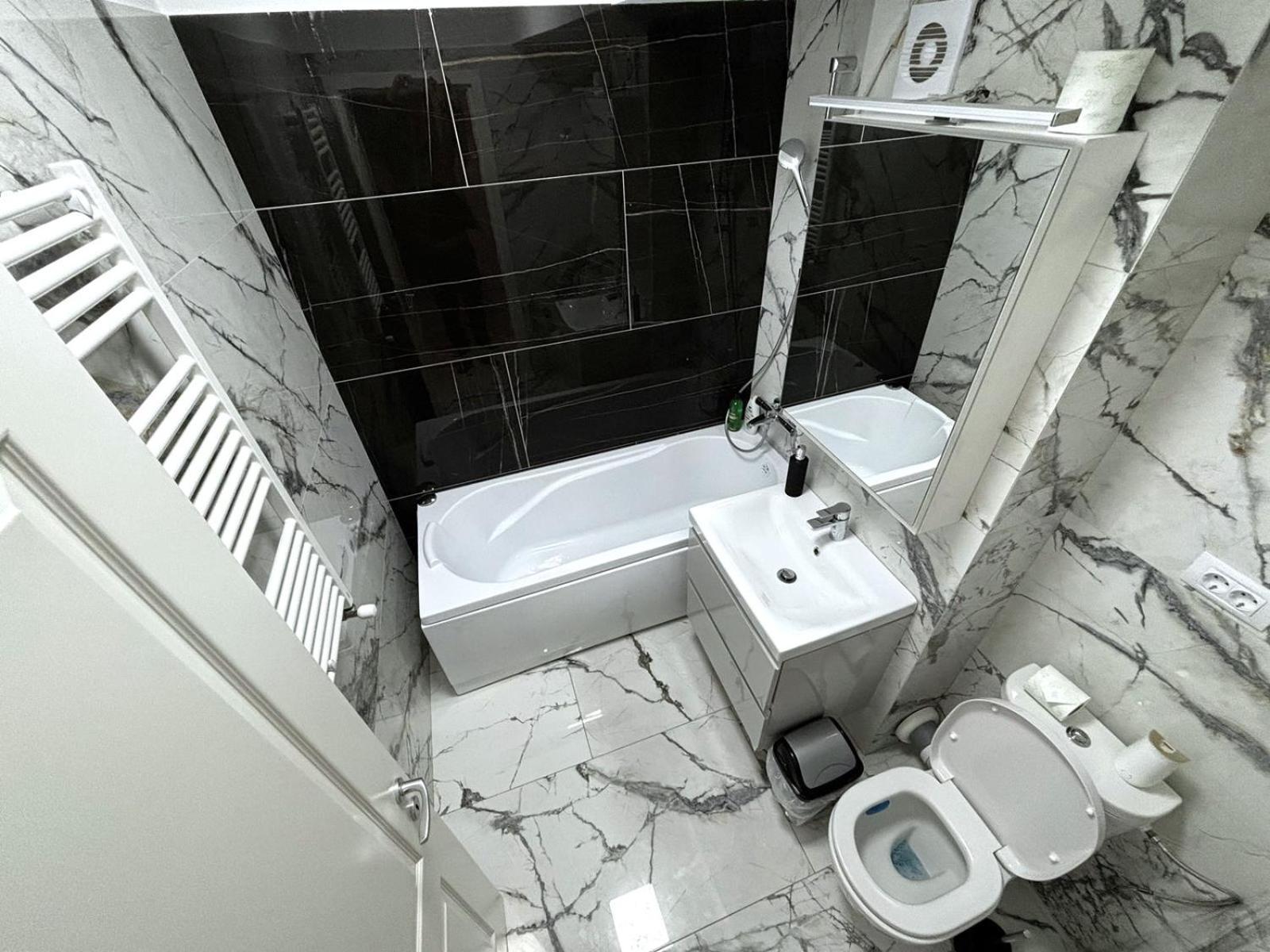 Sky View - Free Parking Apartment Iasi Ngoại thất bức ảnh