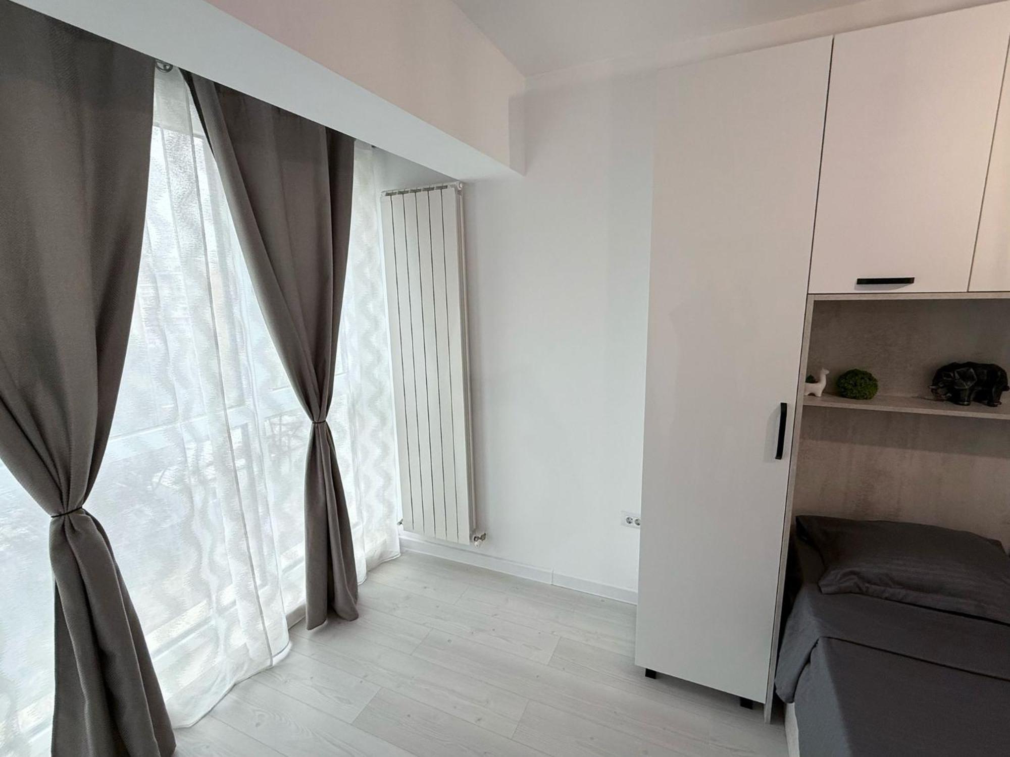 Sky View - Free Parking Apartment Iasi Ngoại thất bức ảnh